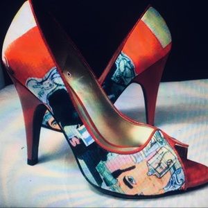 Carlos Santana heels 👠 multi colored size 7